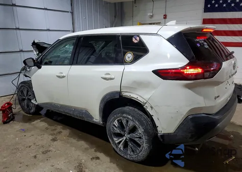 2021 Nissan Rogue Sv z USA, uszkodzony, nr VIN 5N1AT3BB4MC761979